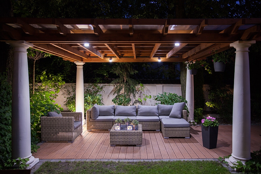 How Landscape Lighting Enhances Safety and Aesthetics